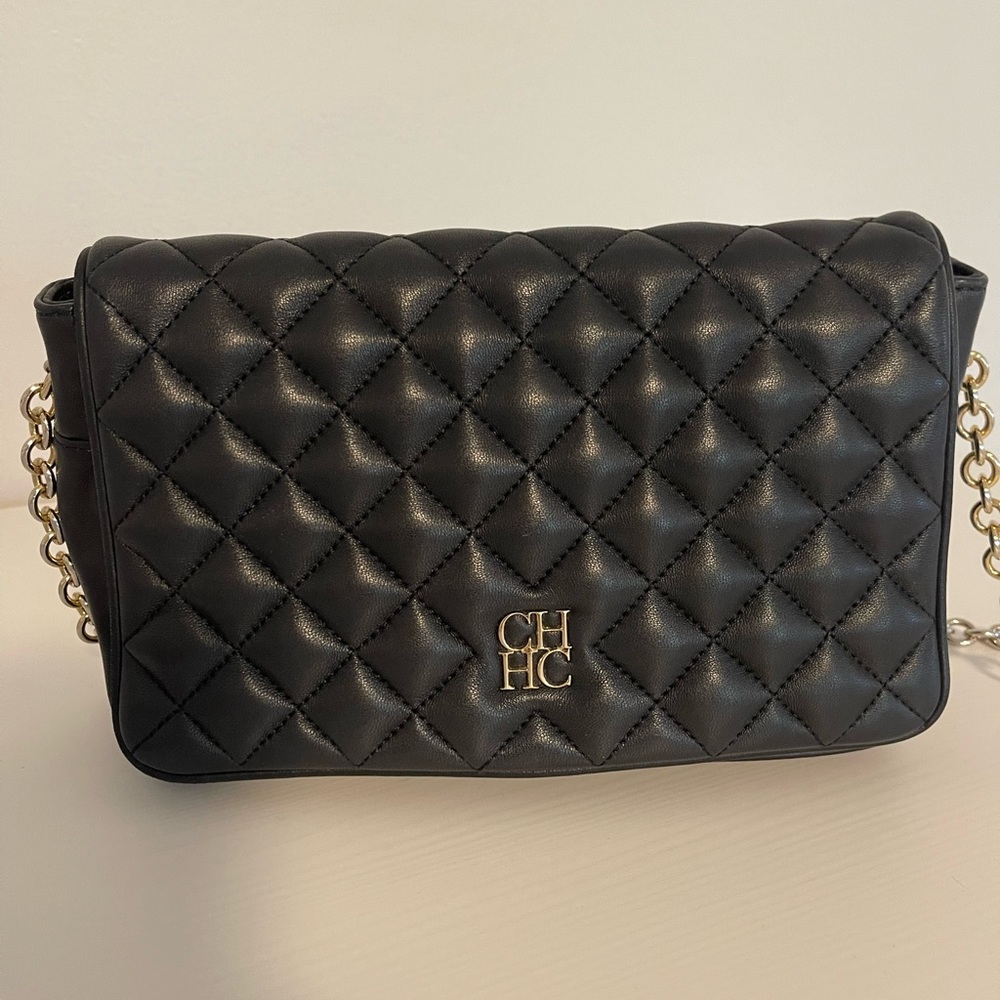 Carolina herrera black quilted chain flap shoulder bag